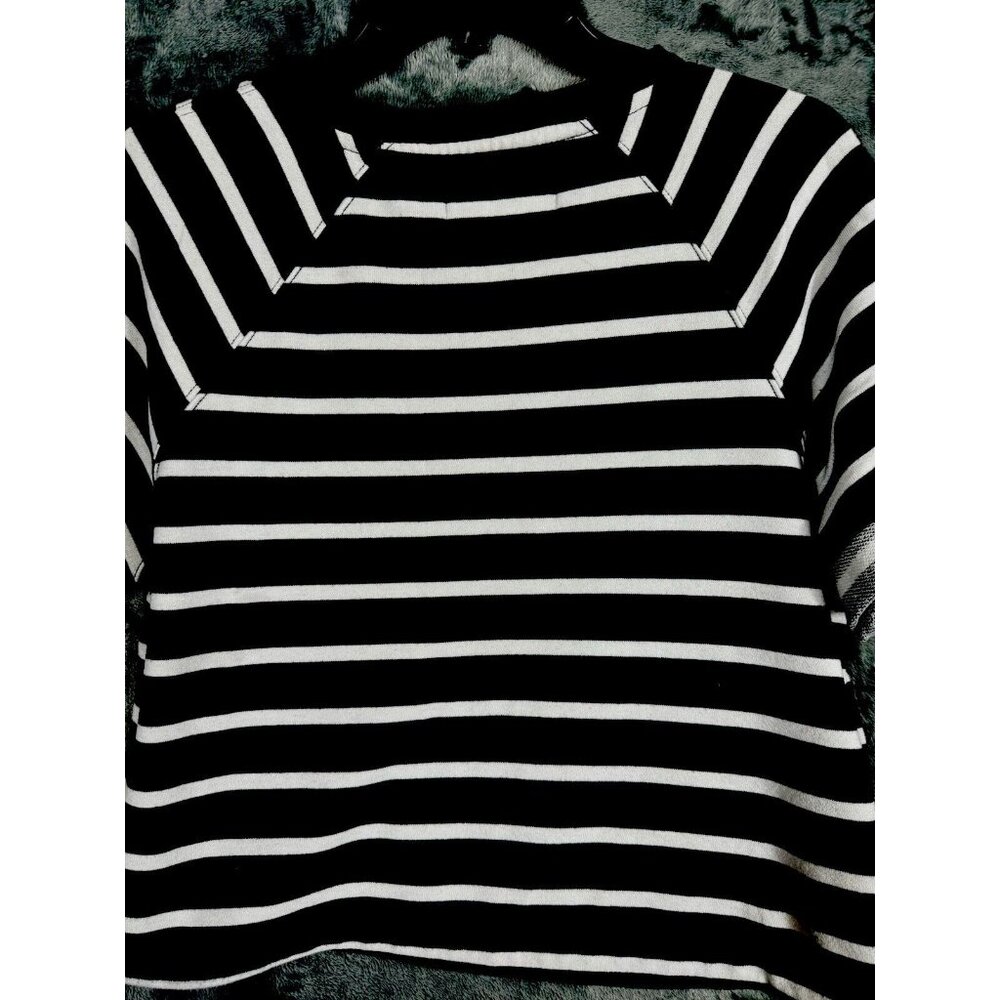 Calvin klein T Shirt Crop Top Black/White Medium Shirt - Picture 15 of 15